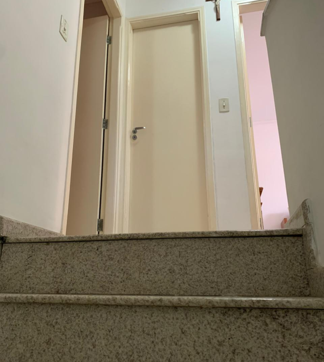 C3824 24.jpeg